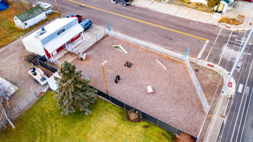 Mission Mountain Pet Service Inc.: 11 7th Ave W, Polson, MT 59860